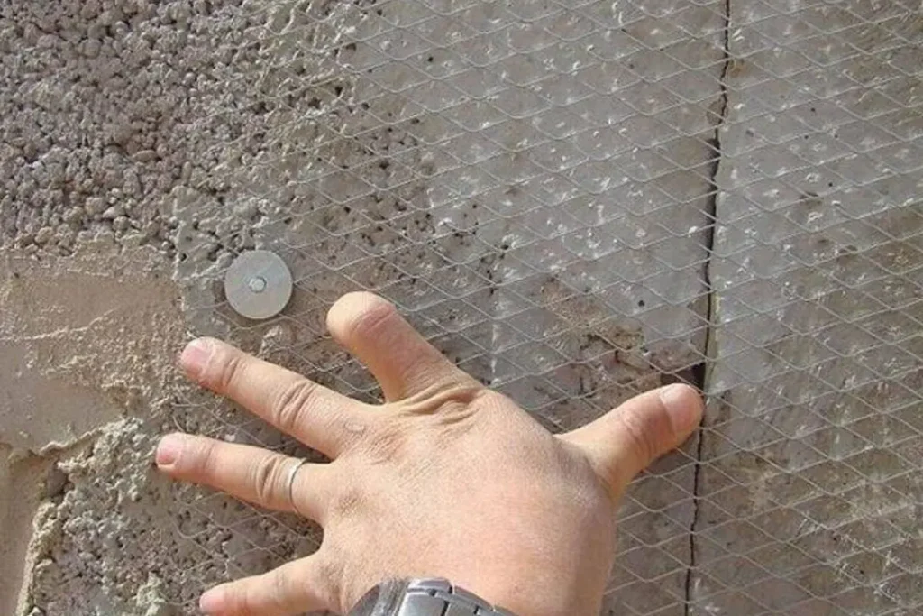 Why wire mesh is used in plastering